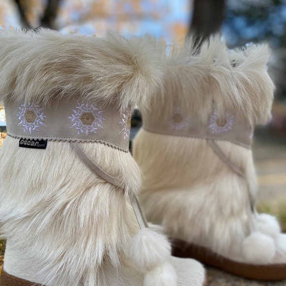 Oscar sport fur pom pom boot sz38 (approx US 7) - Picture 2 of 7